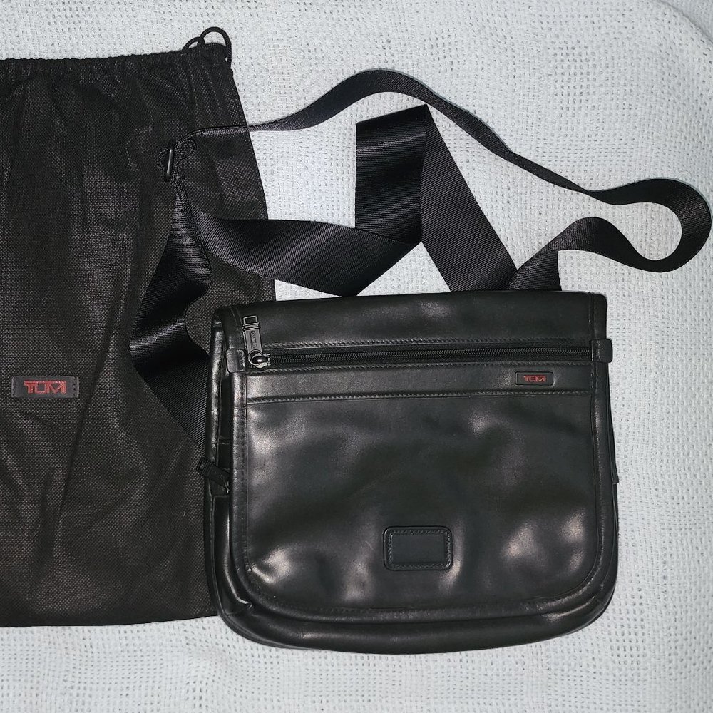 Tumi Men's Crossbody Leather Bag